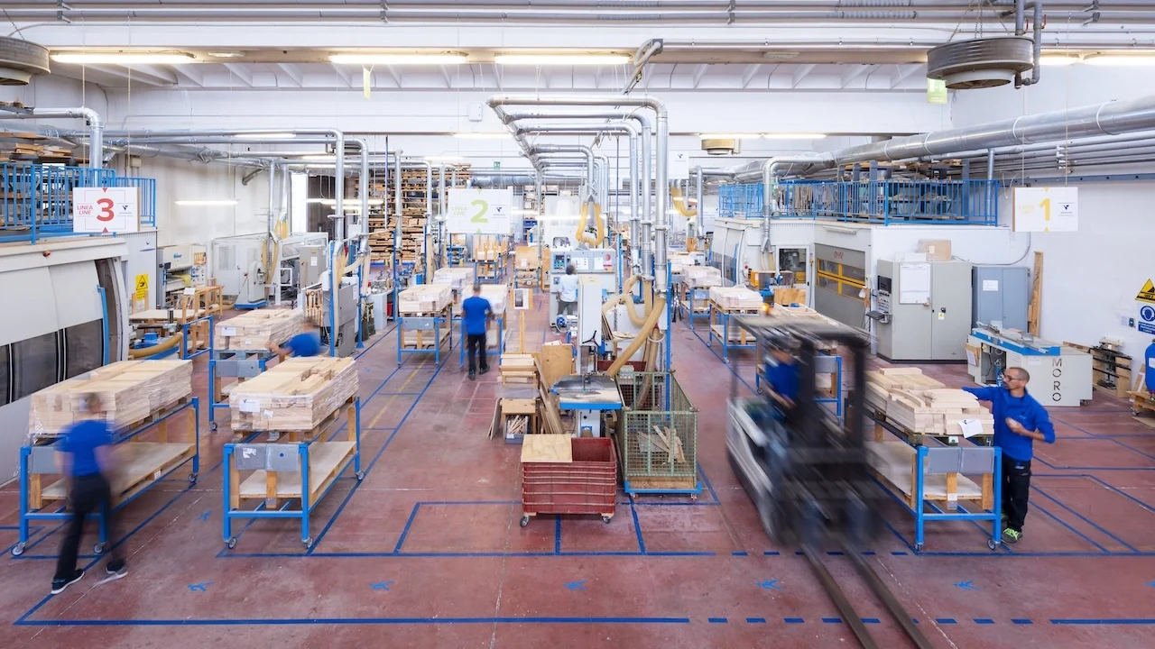 reparto produttivo Venatures con linee 1 2 e 3